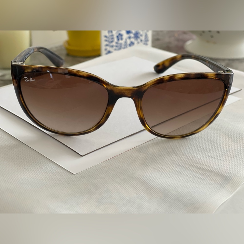 Ray Ban RB4167 601/8G 59 20 130 Tortoise Frame Non-Polarized Sunglasses. EUC! 😎